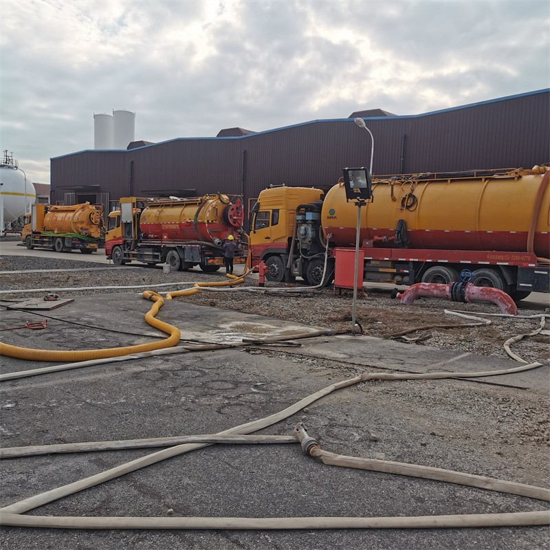 阿勒泰污水池清理