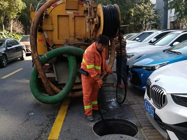 阿勒泰排污管道清淤